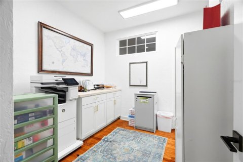 Immobilier commercial à vendre à Saint Petersburg, Floride: 460.8 m2 № 2220998 - photo 17
