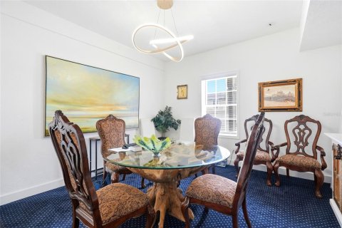 Immobilier commercial à vendre à Saint Petersburg, Floride: 460.8 m2 № 2220998 - photo 14