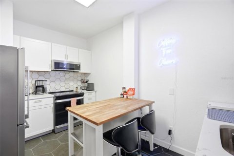 Immobilier commercial à vendre à Saint Petersburg, Floride: 460.8 m2 № 2220998 - photo 21
