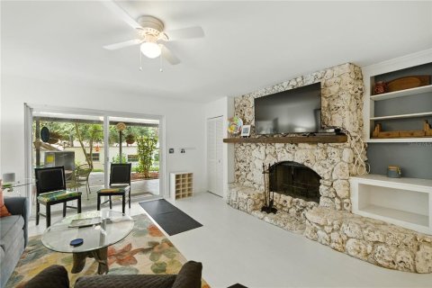 Townhouse in Ocala, Florida 2 bedrooms, 163.88 sq.m. № 1908917 - photo 12