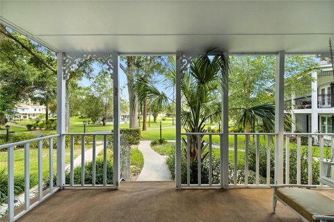 Townhouse in Ocala, Florida 2 bedrooms, 163.88 sq.m. № 1908917 - photo 3