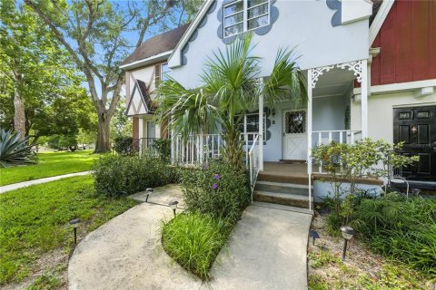 Townhouse in Ocala, Florida 2 bedrooms, 163.88 sq.m. № 1908917 - photo 5