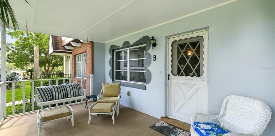 Townhouse in Ocala, Florida 2 bedrooms, 163.88 sq.m. № 1908917
