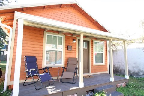 Villa ou maison à louer à Gainesville, Floride: 46.82 m2 № 1571057 - photo 1