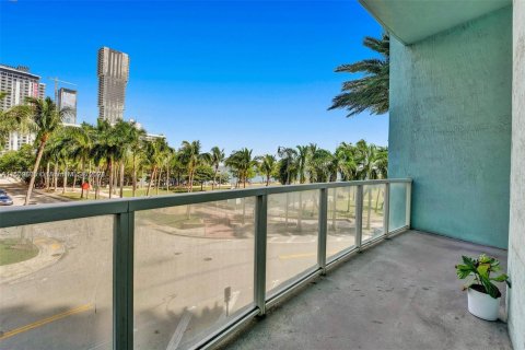 Condominio en venta en Miami, Florida, 1 dormitorio, 77.02 m2 № 1505456 - foto 14