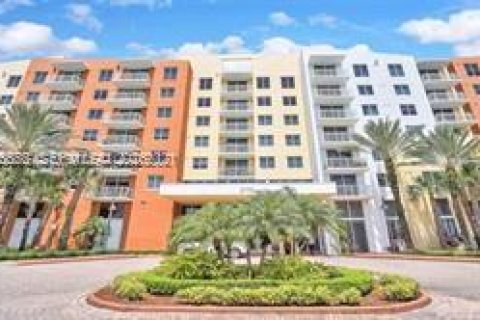 Купить кондоминиум в Авентура, Флорида 2 спальни, 99.68м2, № 2046837 - фото 3