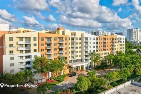 Кондоминиум с 2 спальнями в Авентура, Флорида № 2046837