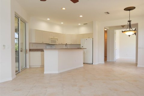 Villa ou maison à vendre à North Port, Floride: 2 chambres, 136.66 m2 № 1919198 - photo 7