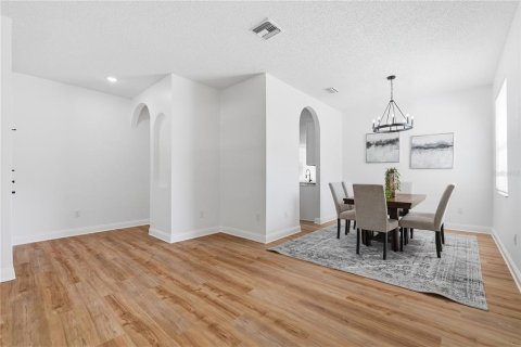 Casa en venta en Lutz, Florida, 5 dormitorios, 212.75 m2 № 2383387 - foto 8