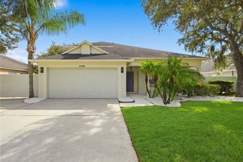 Casa en Lutz, Florida 5 dormitorios, 212.75 m2 № 2383387