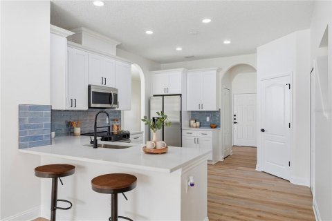 Casa en venta en Lutz, Florida, 5 dormitorios, 212.75 m2 № 2383387 - foto 6