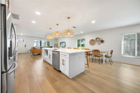 Villa ou maison à vendre à Ormond Beach, Floride: 3 chambres, 159.33 m2 № 2360626 - photo 15