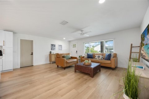 Villa ou maison à vendre à Ormond Beach, Floride: 3 chambres, 159.33 m2 № 2360626 - photo 11