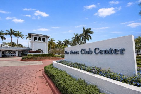 Condo in Hialeah, Florida, 2 bedrooms  № 2053001 - photo 20