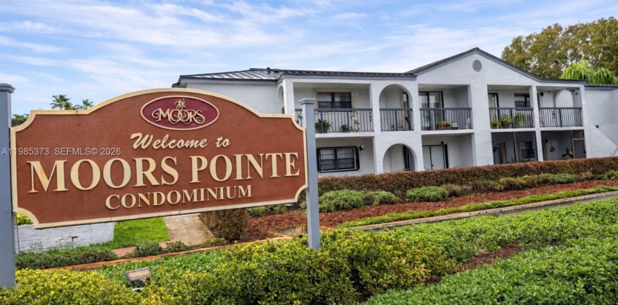 Condo in Hialeah, Florida, 2 bedrooms  № 2053001