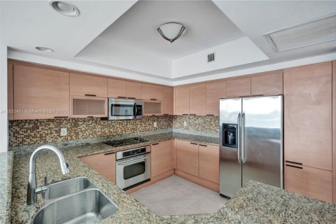 Condominio en venta en North Miami, Florida, 3 dormitorios, 167.32 m2 № 1809329 - foto 8