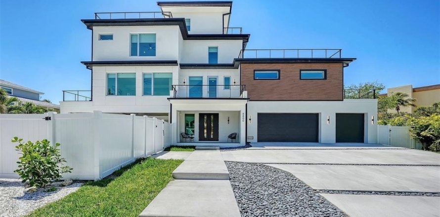 House in Sarasota, Florida 4 bedrooms, 341.51 sq.m. № 1640848