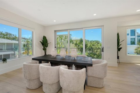 House in Sarasota, Florida 4 bedrooms, 341.51 sq.m. № 1640848 - photo 21