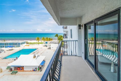 Condominio en alquiler en Miami Beach, Florida, 2 dormitorios, 161.09 m2 № 2029609 - foto 6