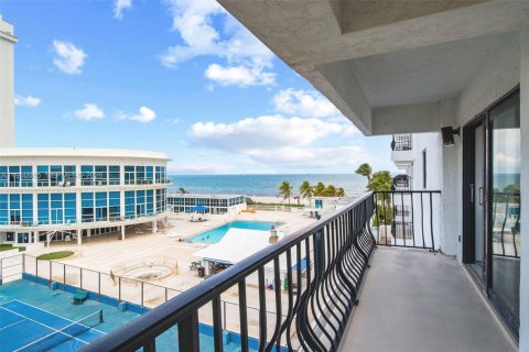 Condominio en alquiler en Miami Beach, Florida, 2 dormitorios, 161.09 m2 № 2029609 - foto 21
