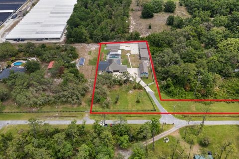 Casa en venta en Mount Dora, Florida, 4 dormitorios, 338.35 m2 № 1654049 - foto 11