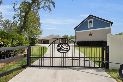 Casa en venta en Mount Dora, Florida, 4 dormitorios, 338.35 m2 № 1654049 - foto 8