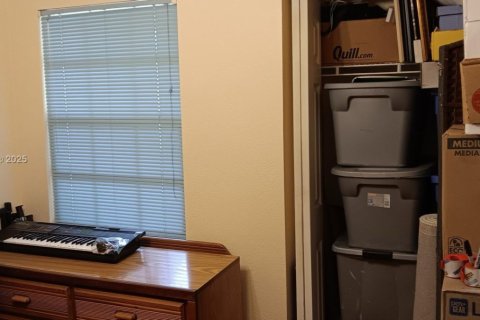 Villa ou maison à vendre à Homestead, Floride: 3 chambres, 156.08 m2 № 1981485 - photo 15