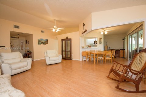 Villa ou maison à vendre à Homestead, Floride: 3 chambres, 156.08 m2 № 1981485 - photo 2