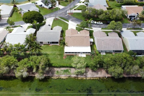 Villa ou maison à vendre à Homestead, Floride: 3 chambres, 156.08 m2 № 1981485 - photo 30