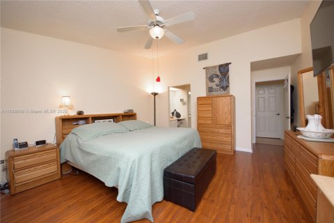 Villa ou maison à vendre à Homestead, Floride: 3 chambres, 156.08 m2 № 1981485 - photo 10