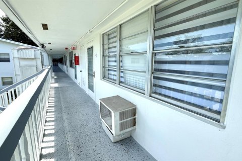 Copropriété à vendre à Deerfield Beach, Floride: 1 chambre, 54.35 m2 № 2178029 - photo 29