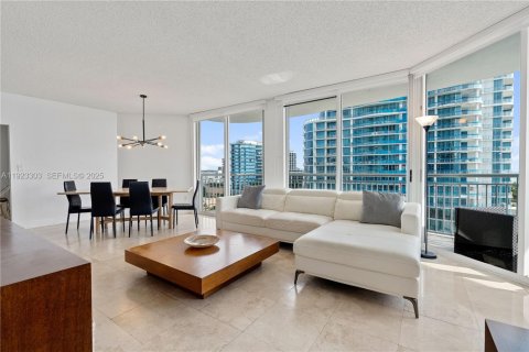 Copropriété à vendre à Sunny Isles Beach, Floride: 3 chambres, 172.8 m2 № 1976856 - photo 9