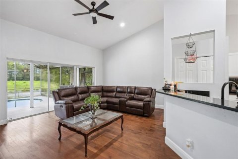 House in DeLand, Florida 4 bedrooms, 218.41 sq.m. № 2309076 - photo 8