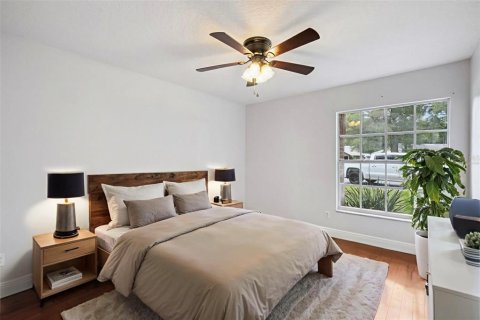 House in DeLand, Florida 4 bedrooms, 218.41 sq.m. № 2309076 - photo 23