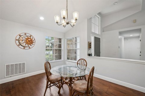 House in DeLand, Florida 4 bedrooms, 218.41 sq.m. № 2309076 - photo 5