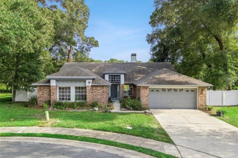 House in DeLand, Florida 4 bedrooms, 218.41 sq.m. № 2309076 - photo 2