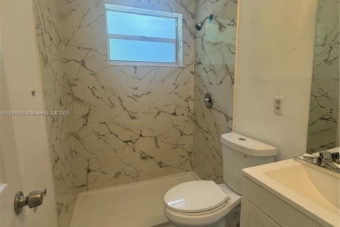 Villa ou maison à louer à North Lauderdale, Floride: 3 chambres, 90.58 m2 № 1949781 - photo 8