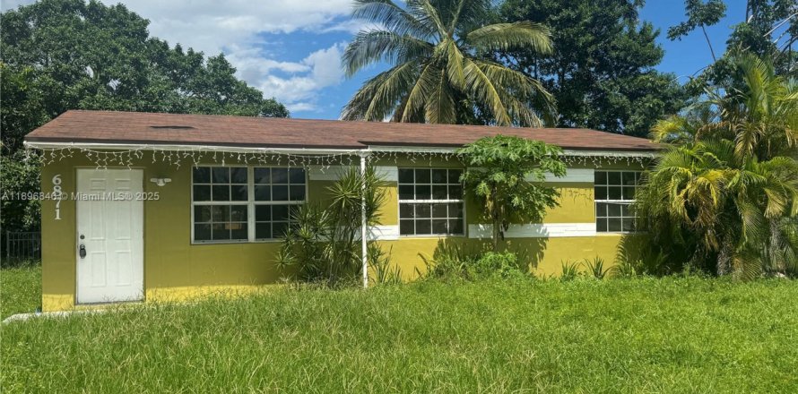 Villa ou maison à North Lauderdale, Floride 3 chambres, 90.58 m2 № 1949781