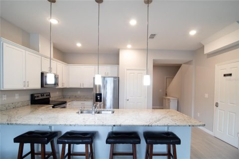 Touwnhouse à louer à Kissimmee, Floride: 4 chambres, 153.2 m2 № 2399472 - photo 8