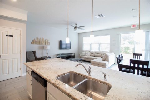 Touwnhouse à louer à Kissimmee, Floride: 4 chambres, 153.2 m2 № 2399472 - photo 7