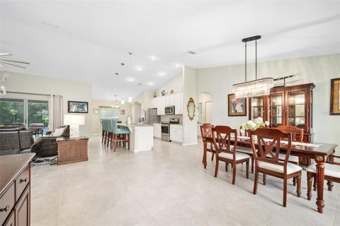 House in Palm Coast, Florida 4 bedrooms, 205.13 sq.m. № 1826737 - photo 12