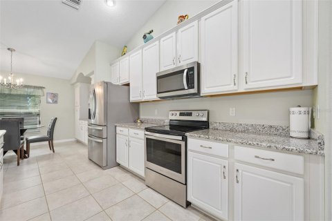 House in Palm Coast, Florida 4 bedrooms, 205.13 sq.m. № 1826737 - photo 18