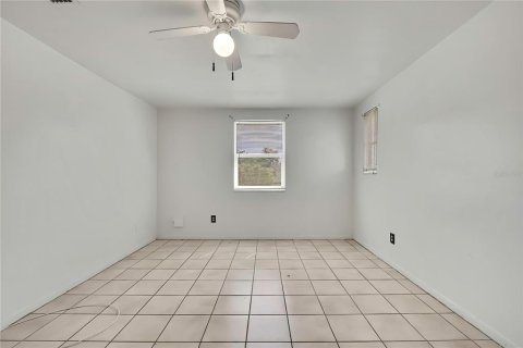 House in Spring Hill, Florida 2 bedrooms, 99.03 sq.m. № 2393903 - photo 22