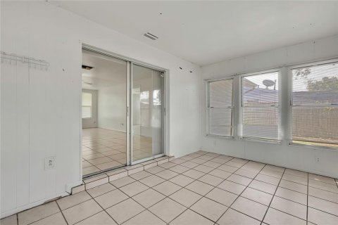 House in Spring Hill, Florida 2 bedrooms, 99.03 sq.m. № 2393903 - photo 17