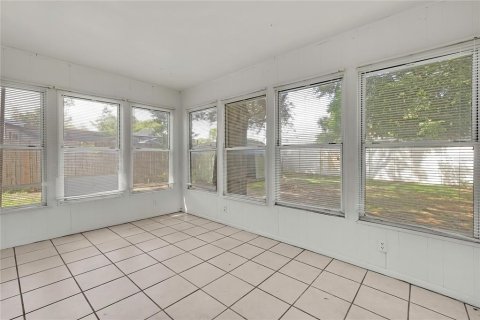House in Spring Hill, Florida 2 bedrooms, 99.03 sq.m. № 2393903 - photo 15