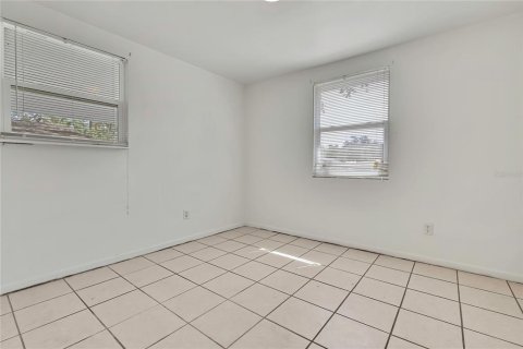 House in Spring Hill, Florida 2 bedrooms, 99.03 sq.m. № 2393903 - photo 28