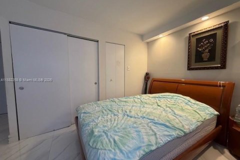 Купить кондоминиум в Халландейл-Бич, Флорида 2 спальни, 116.13м2, № 1929456 - фото 14