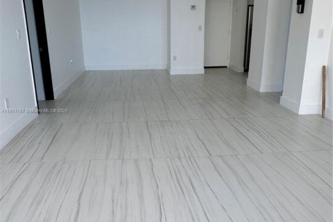 Купить кондоминиум в Авентура, Флорида 2 спальни, 105.54м2, № 1967606 - фото 23