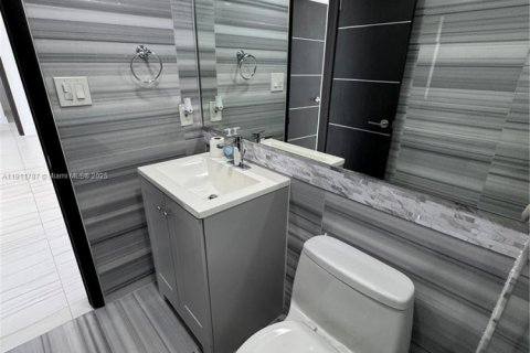 Купить кондоминиум в Авентура, Флорида 2 спальни, 105.54м2, № 1967606 - фото 12
