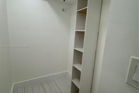 Купить кондоминиум в Авентура, Флорида 2 спальни, 105.54м2, № 1967606 - фото 24